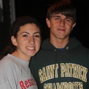 Meet your Posher, Lara